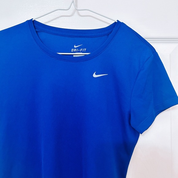 Nike Dri Fit Navy T-Shirt - Picture 1 of 5